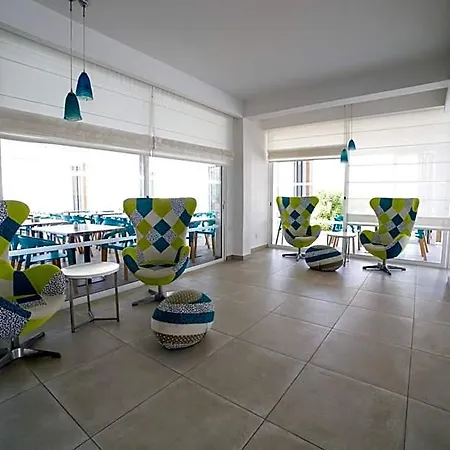 Marica's Boutique מלון דירות קיסונרגה
