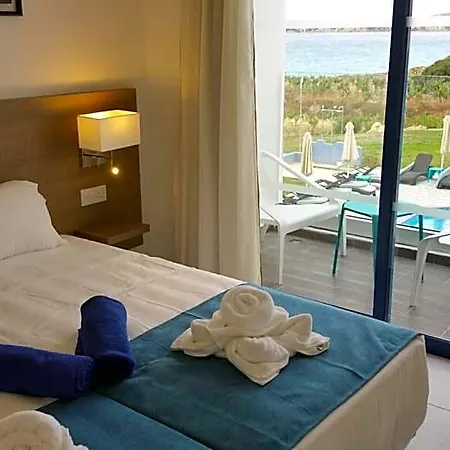 Marica's Boutique 3*