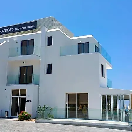 Marica's Boutique מלון דירות 3*
