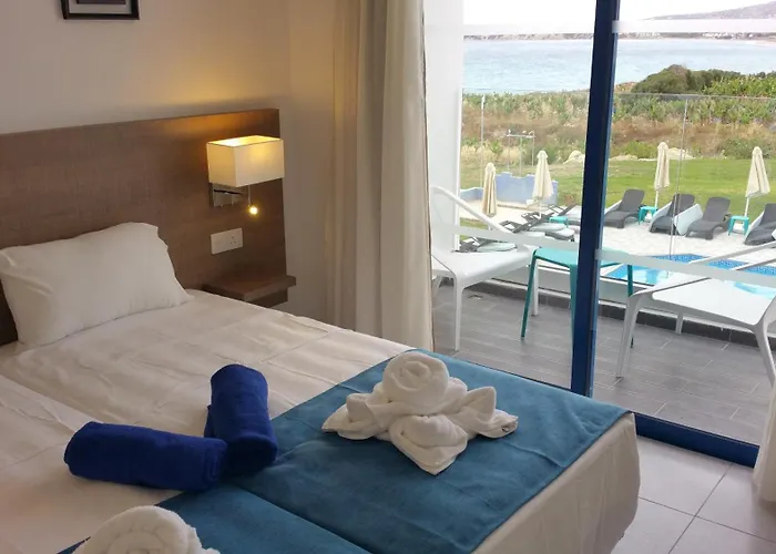 Marica's Boutique 3*