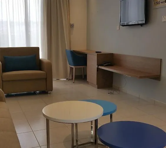 Marica's Boutique Aparthotel Kissonerga