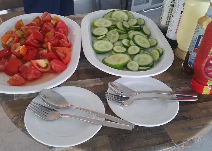 Marica's Boutique 3*